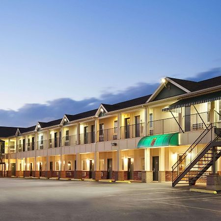 Super 8 By Wyndham Mifflinville Near Bloomsburg מראה חיצוני תמונה