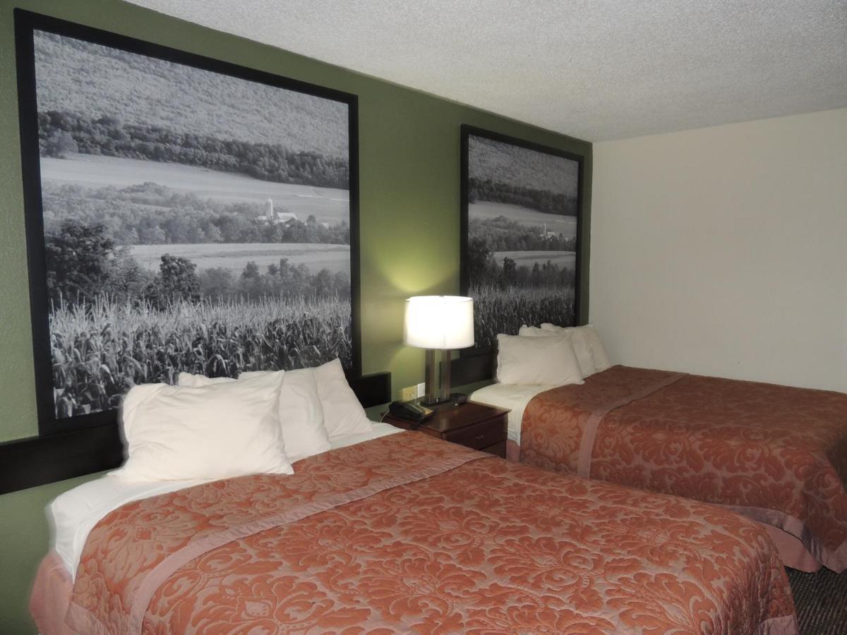 Super 8 By Wyndham Mifflinville Near Bloomsburg מראה חיצוני תמונה