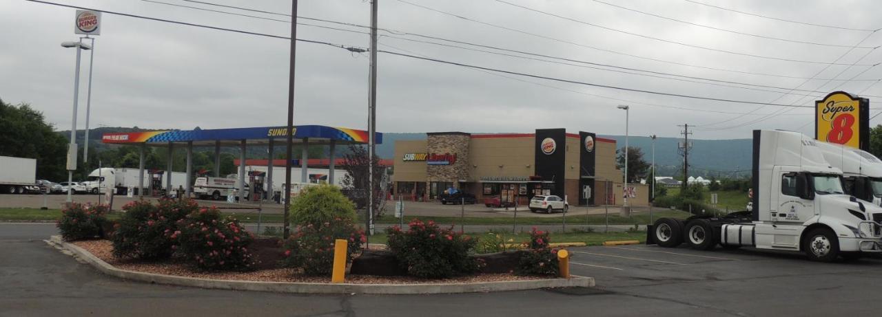 Super 8 By Wyndham Mifflinville Near Bloomsburg מראה חיצוני תמונה