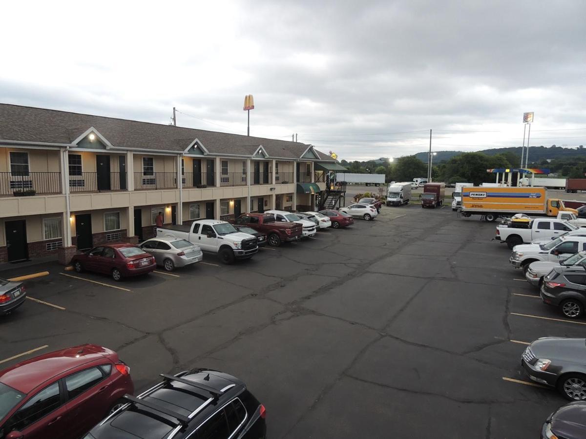 Super 8 By Wyndham Mifflinville Near Bloomsburg מראה חיצוני תמונה