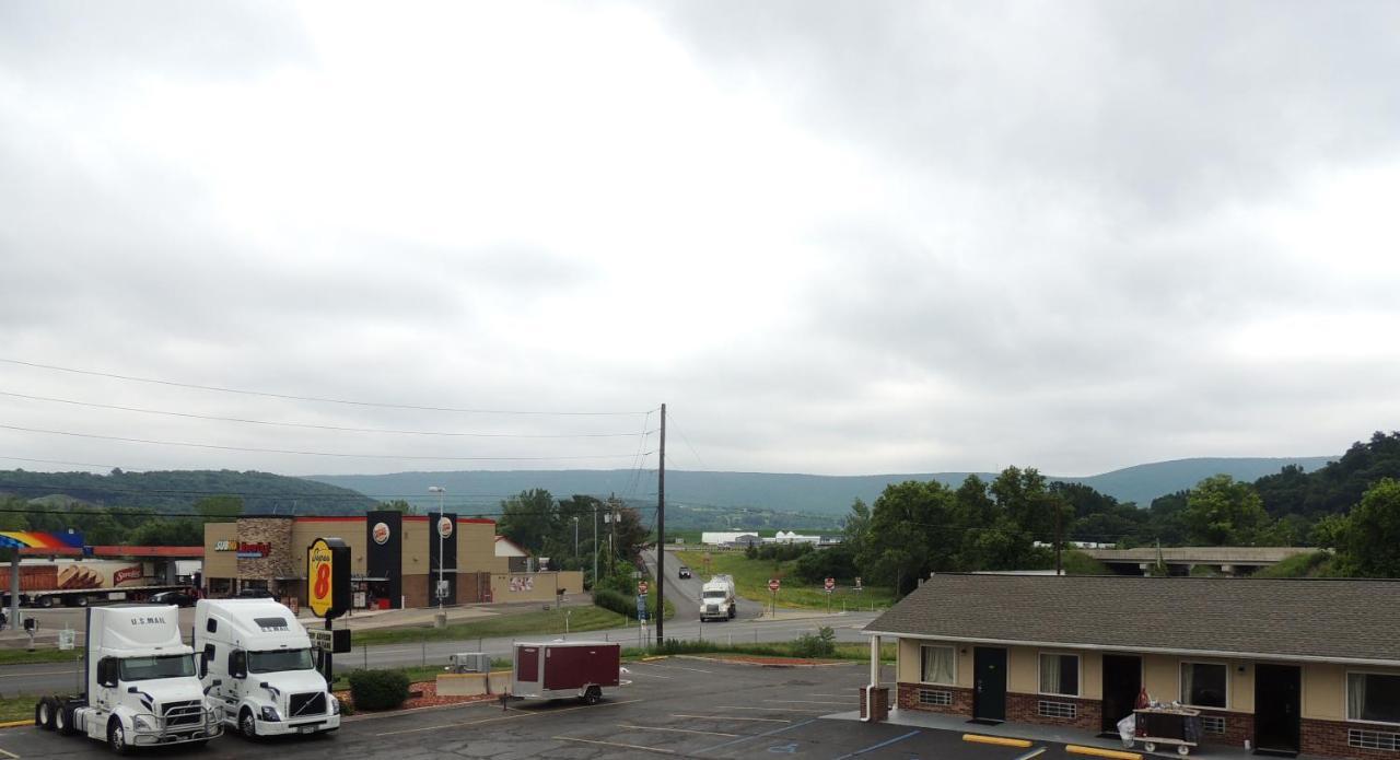 Super 8 By Wyndham Mifflinville Near Bloomsburg מראה חיצוני תמונה