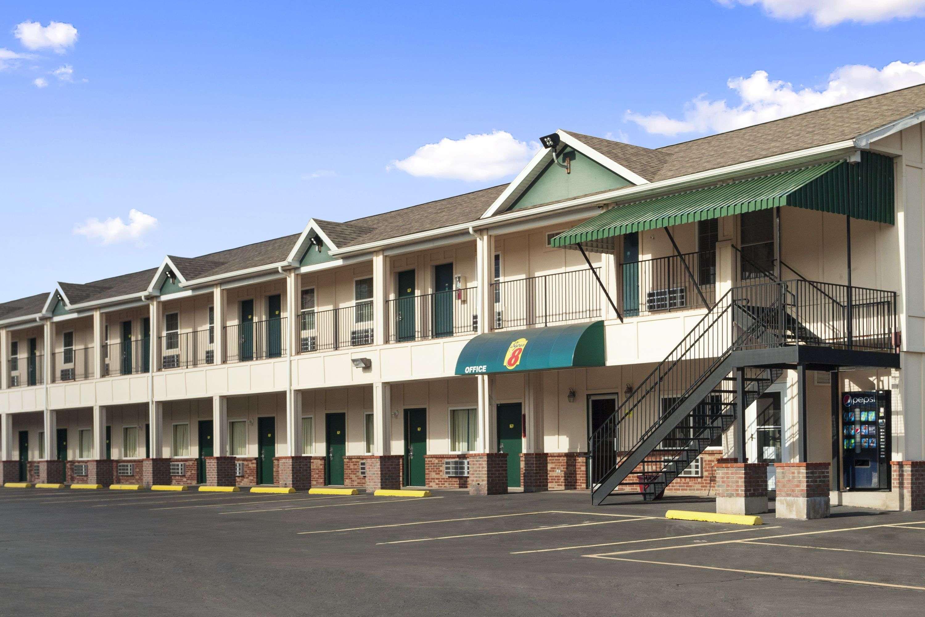 Super 8 By Wyndham Mifflinville Near Bloomsburg מראה חיצוני תמונה