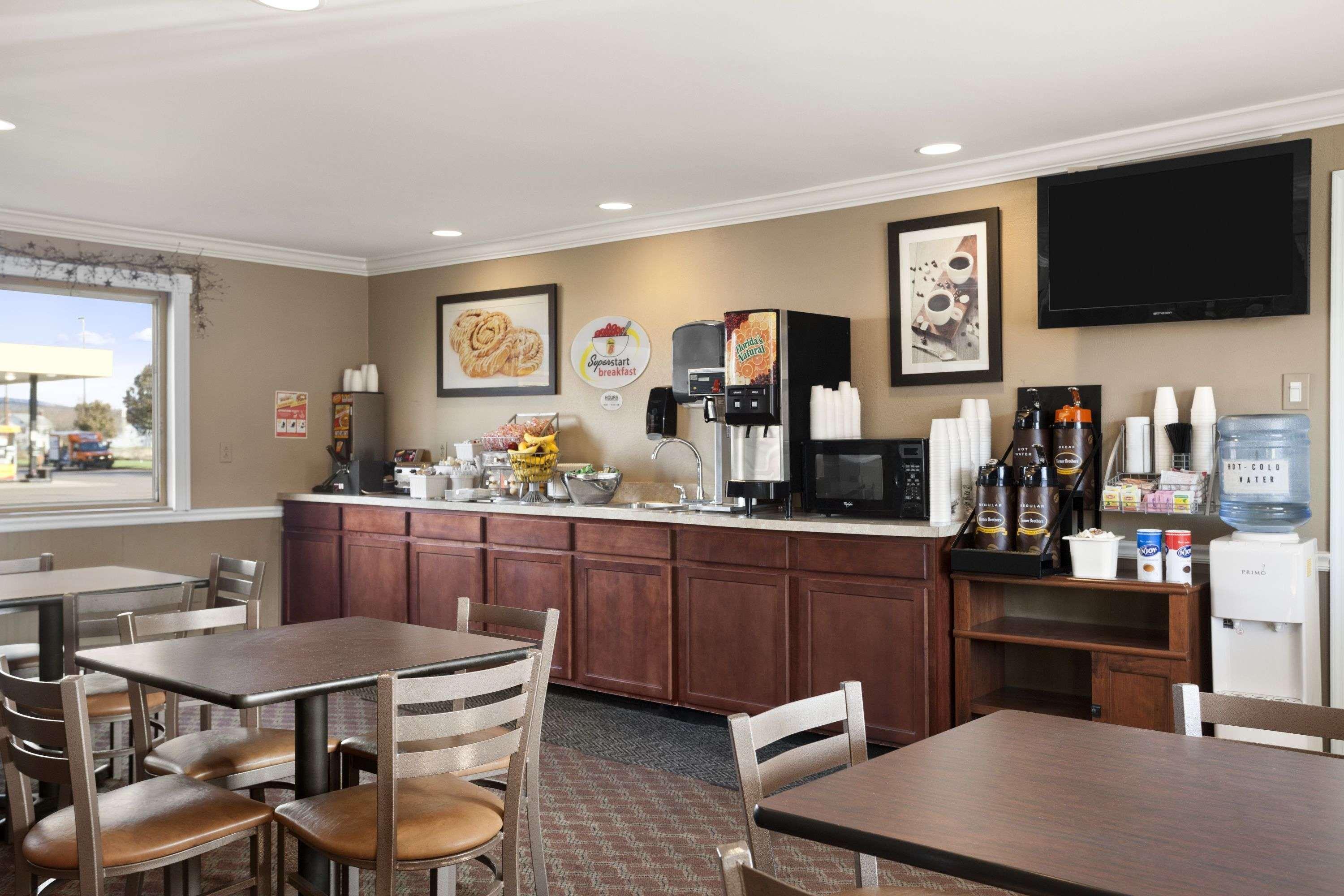 Super 8 By Wyndham Mifflinville Near Bloomsburg מראה חיצוני תמונה