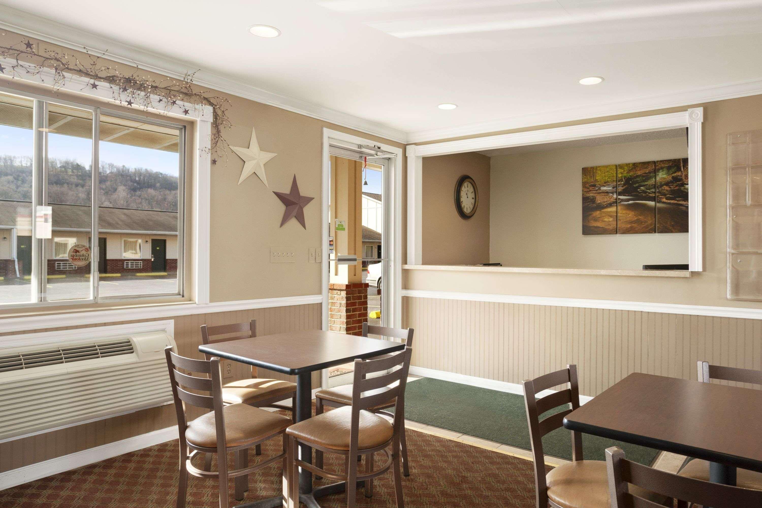 Super 8 By Wyndham Mifflinville Near Bloomsburg מראה חיצוני תמונה